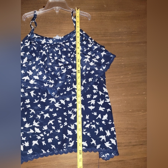 Vanity Blue Cream Lace Bird Dove Flutter Camisole Size Medium - Picture 10 of 12